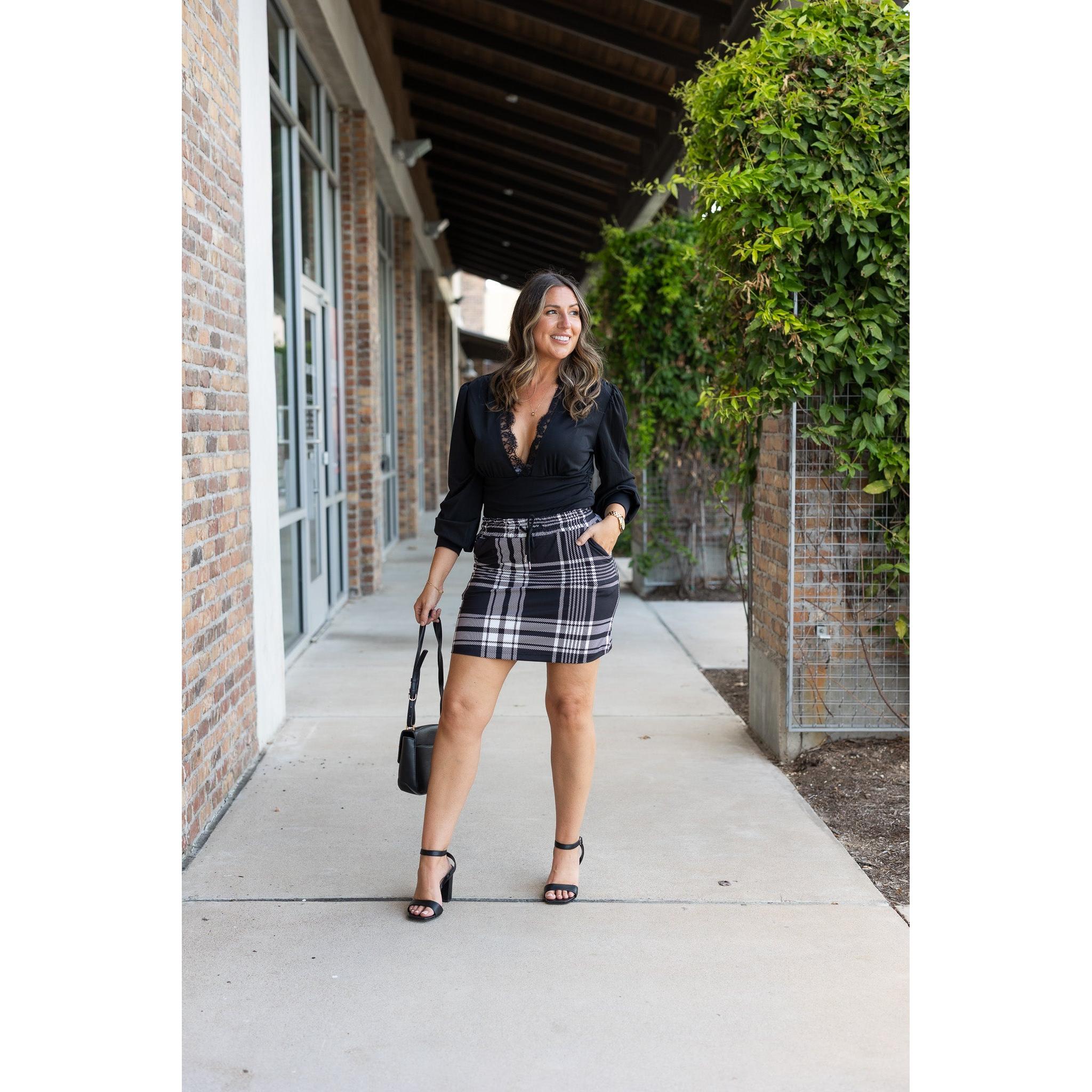 Ready to Ship  | The Amelia - Black And White Plaid Jogger Skirt